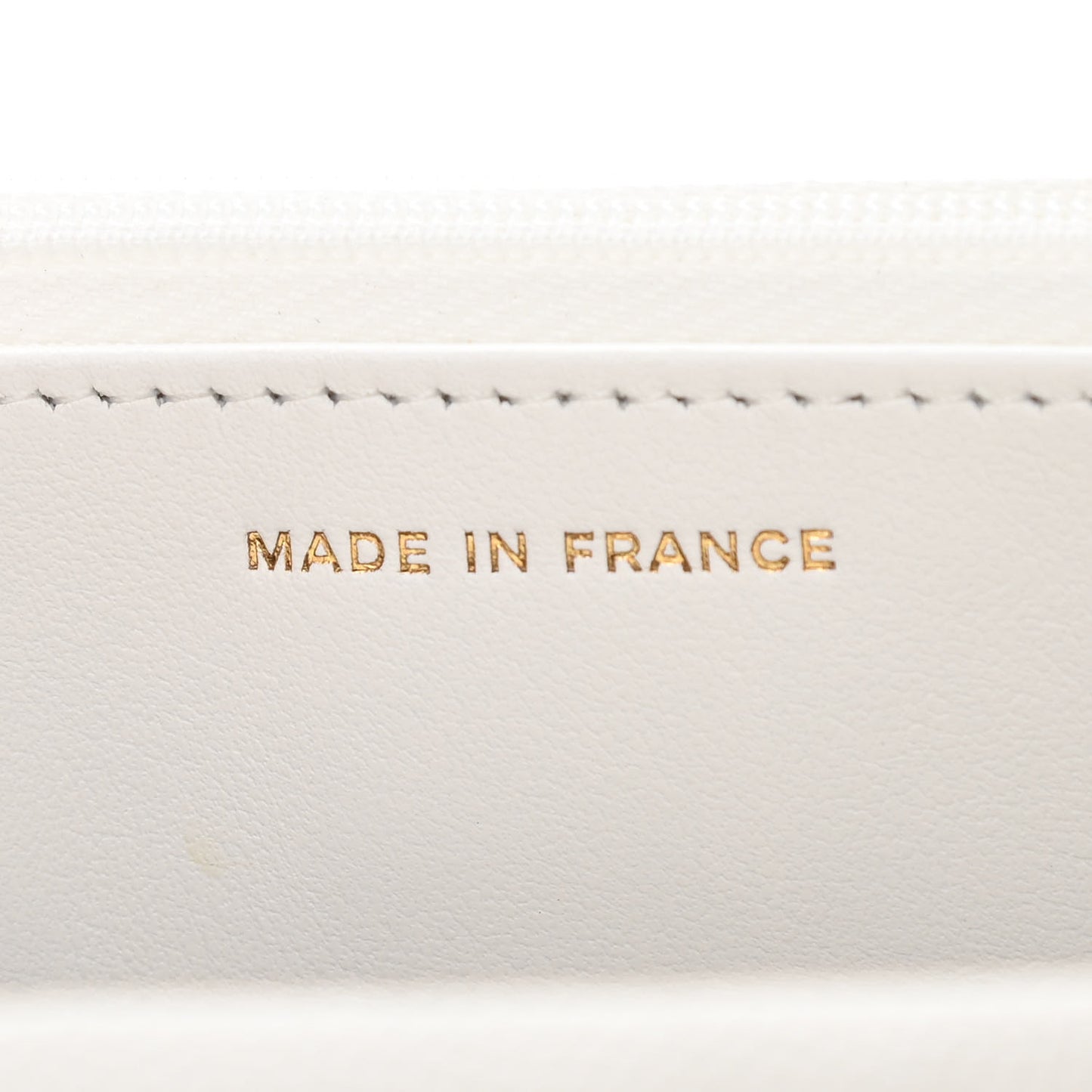 Caviar Quilted Wallet On Chain WOC White