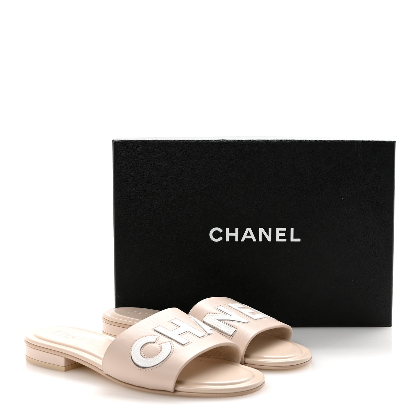 Calfskin Patent Calfskin Logo Mules 35 Beige 37 Beige