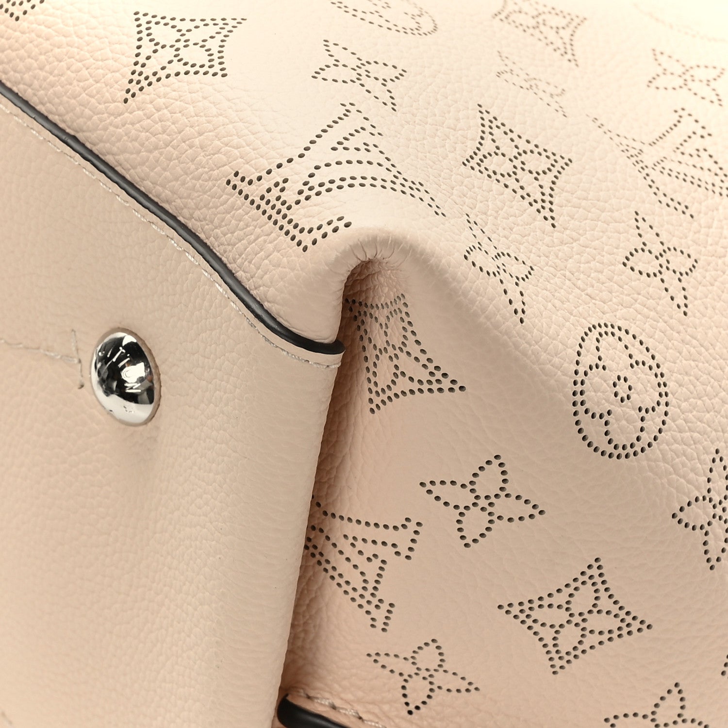 Louis Vuitton Mahina Carmel Hobo Creme 8 of 10
