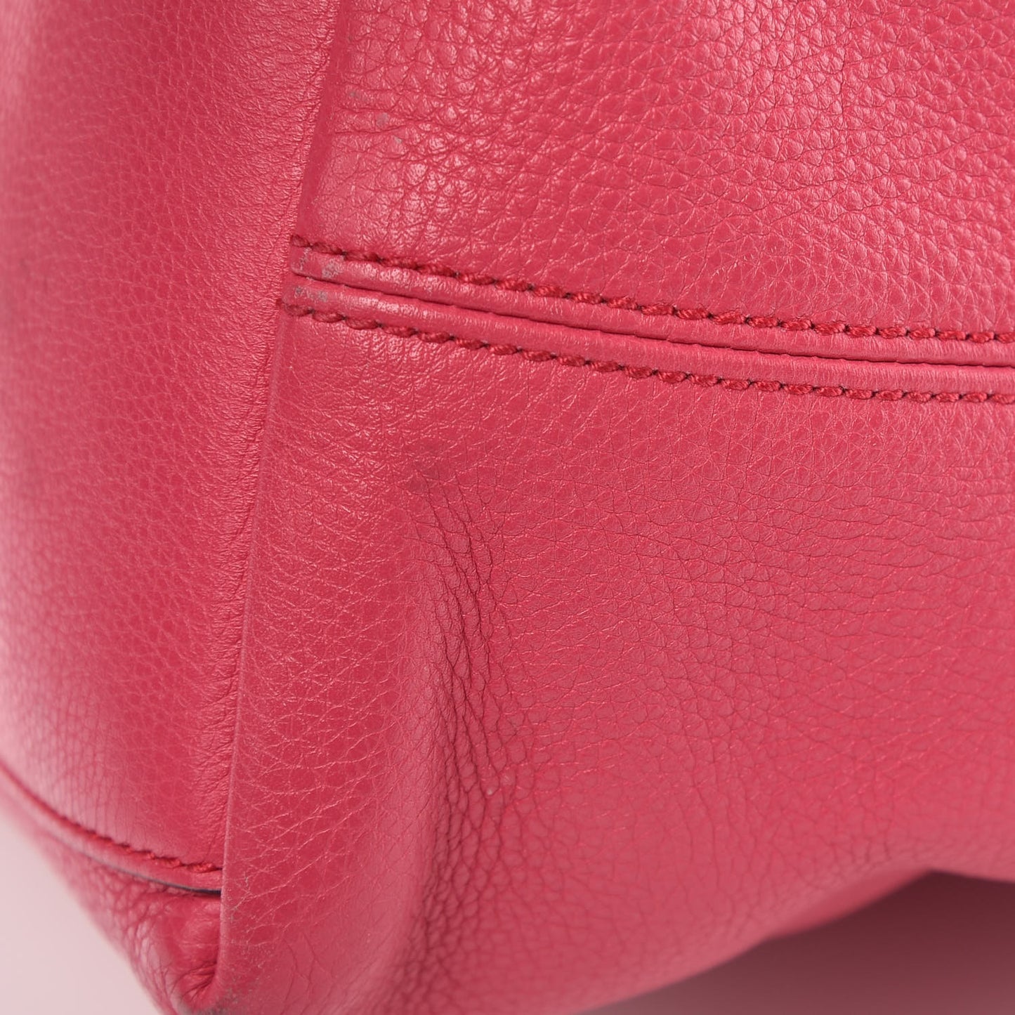 Pebbled Calfskin Medium Soho Chain Shoulder Bag Pink
