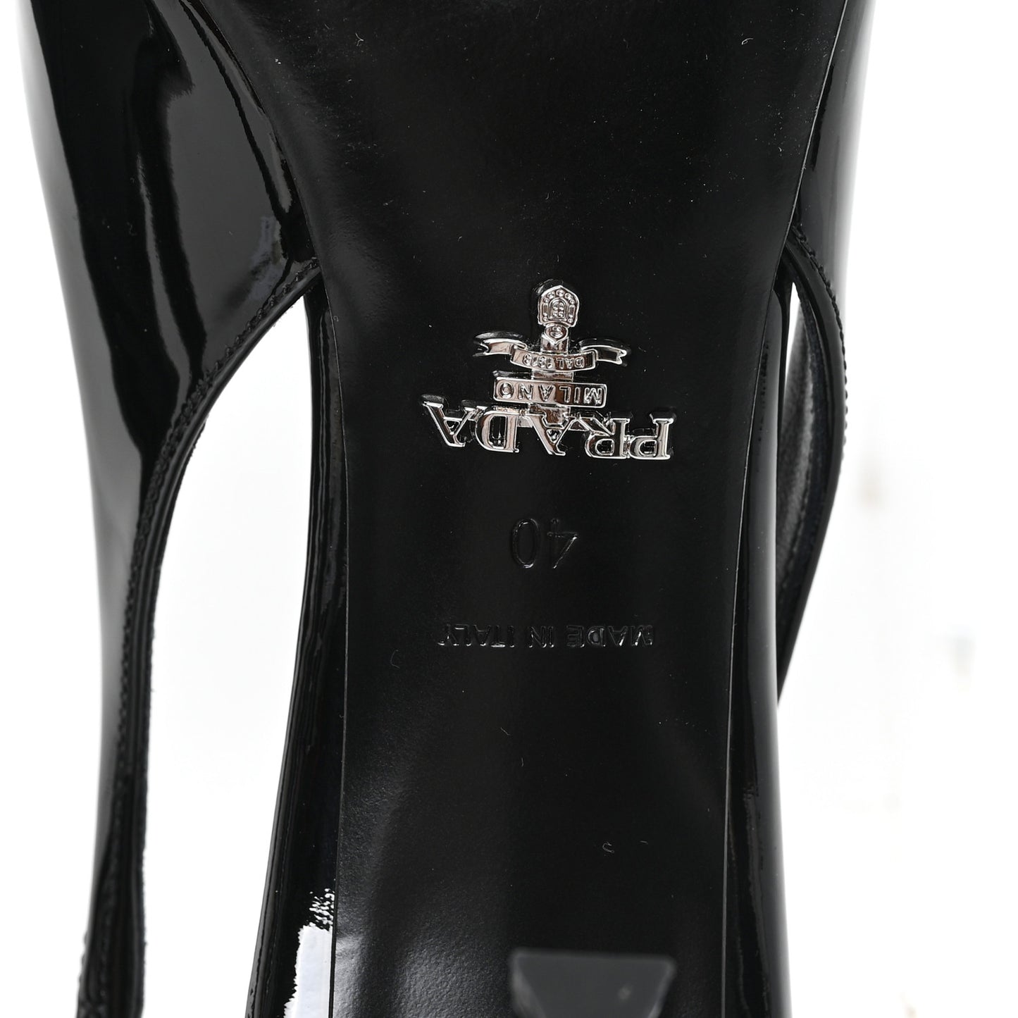 Vernice Logo Pointed Toe Slingback Pumps 40 Black