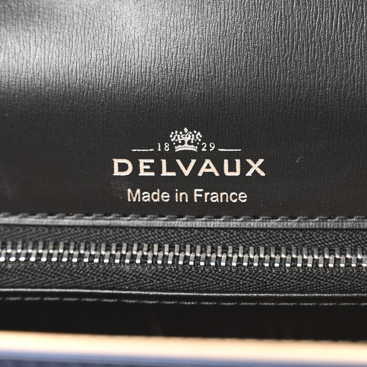Box Calfskin MM Tempete Satchel Navy Ivory Black