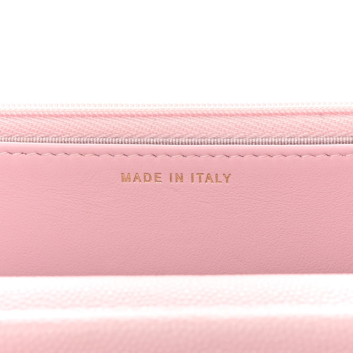 Caviar Quilted Wallet on Chain WOC Light Pink