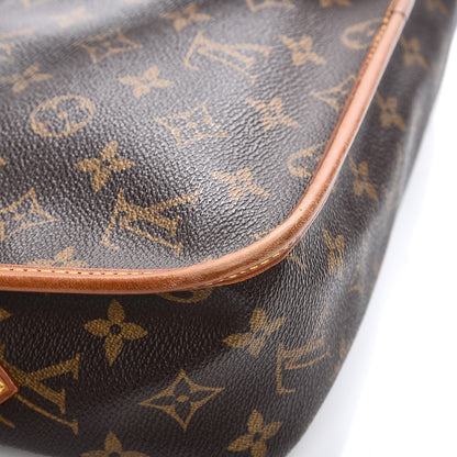 Louis Vuitton Monogram Sac Gibeciere 15 of 19