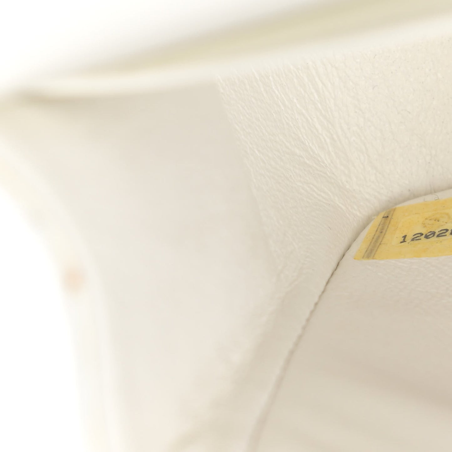 Caviar Quilted Medium Double Flap White