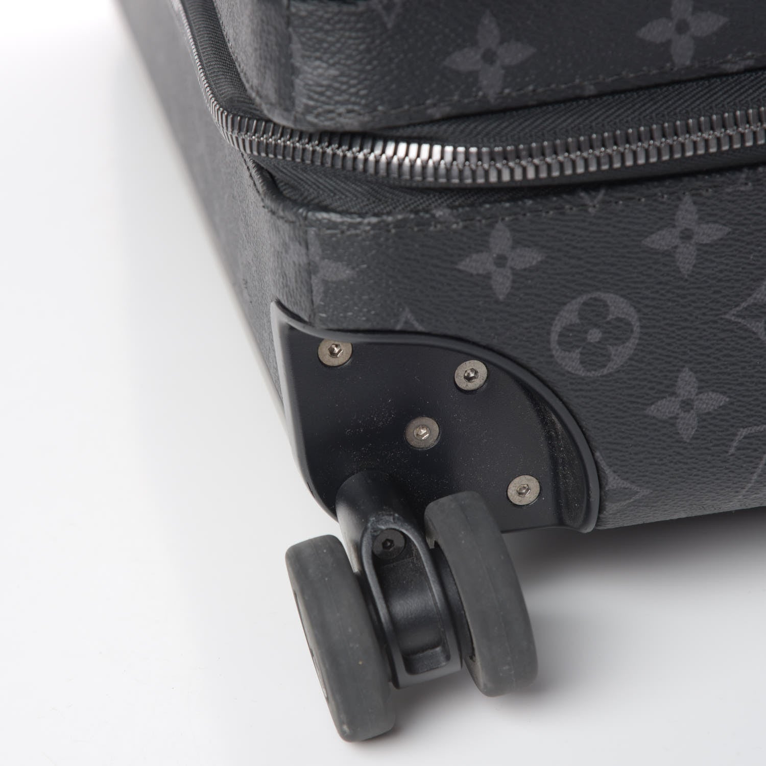 Louis Vuitton Monogram Eclipse Horizon 55 14 of 18