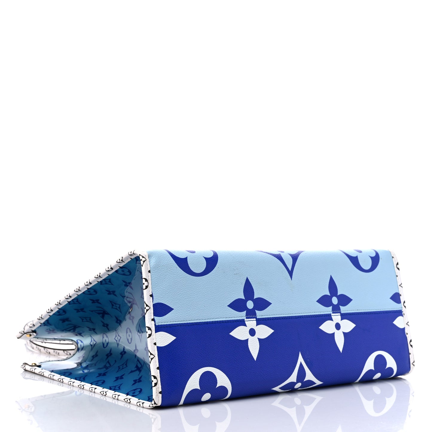 Monogram Giant Capri Onthego Blue