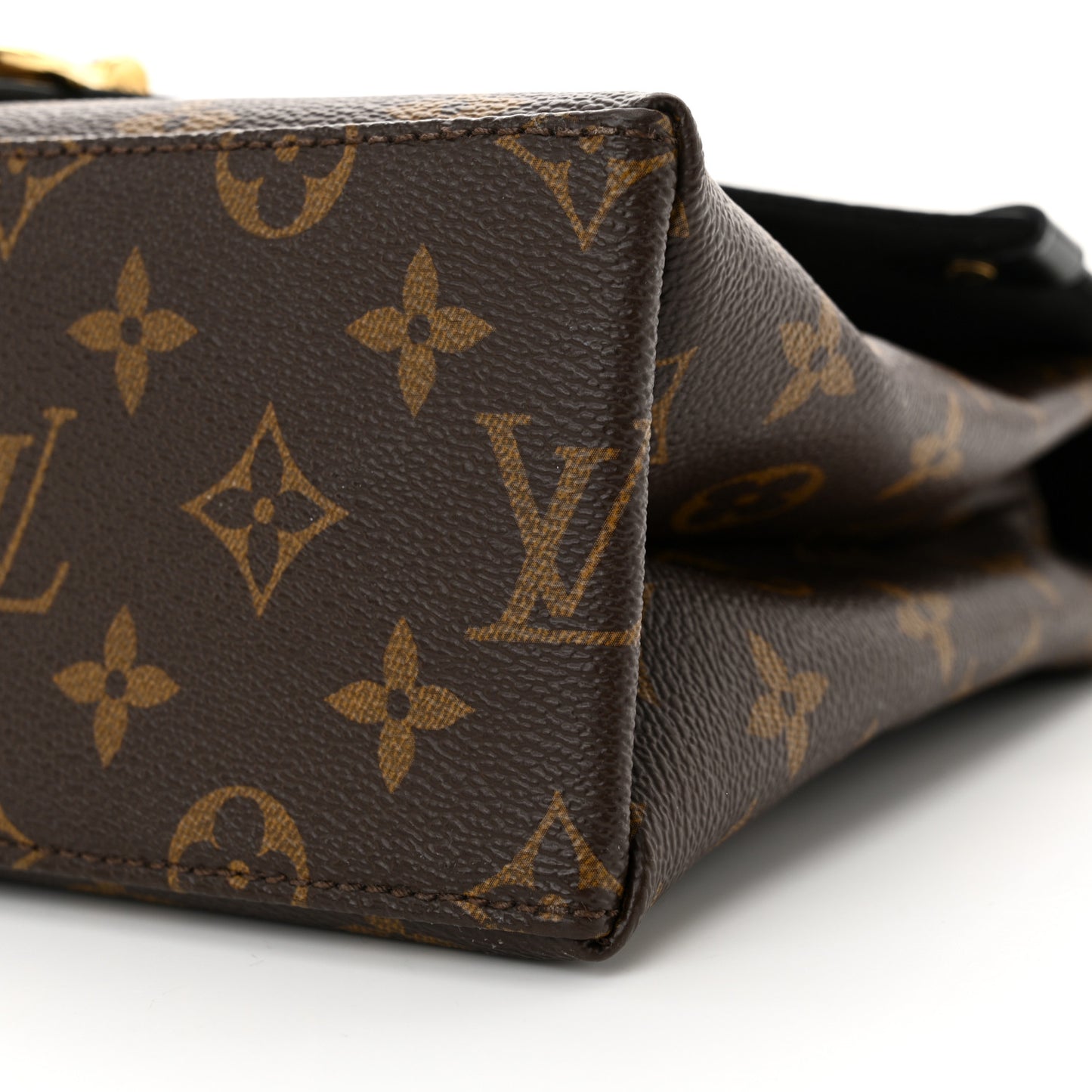 Epi Monogram Saint Michel Black