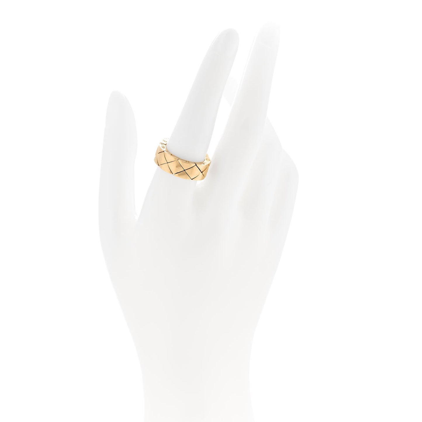 18K Yellow Gold Small Matelasse Ring 54 7