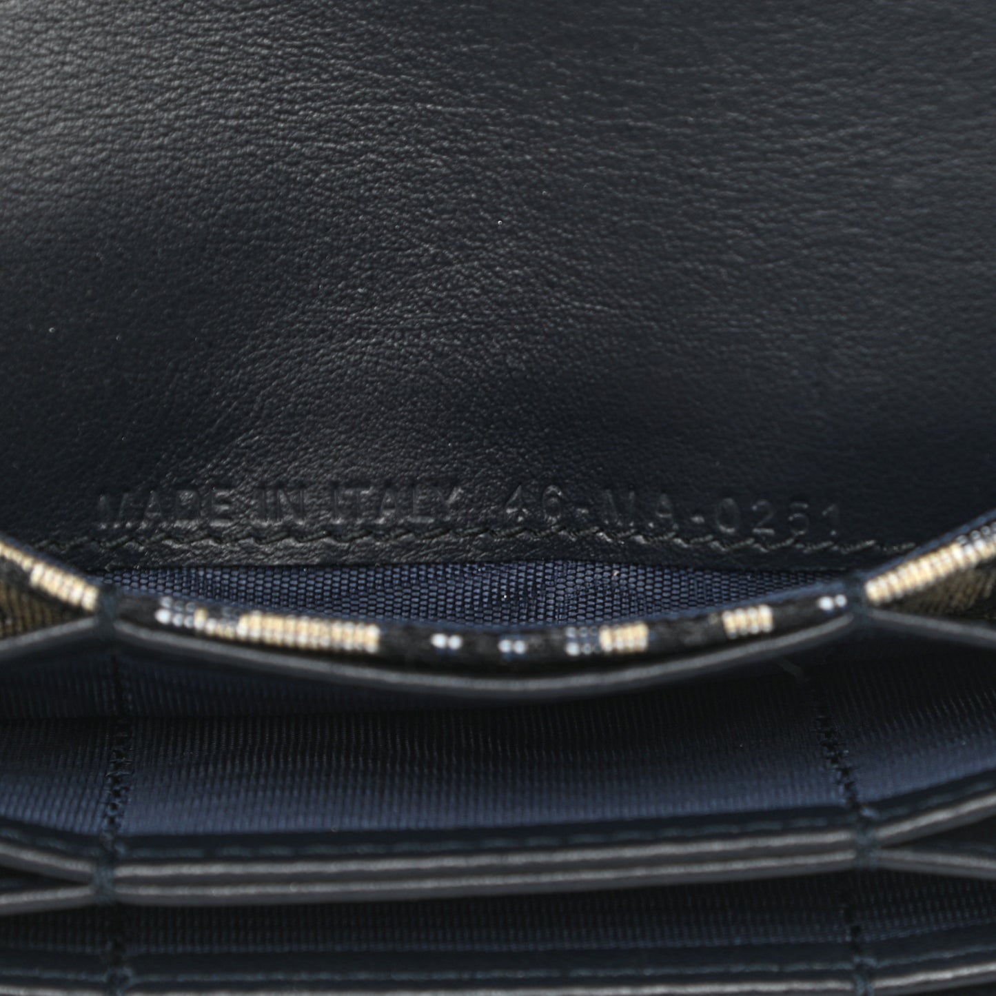 Oblique Saddle 5-Gusset Card Holder Blue