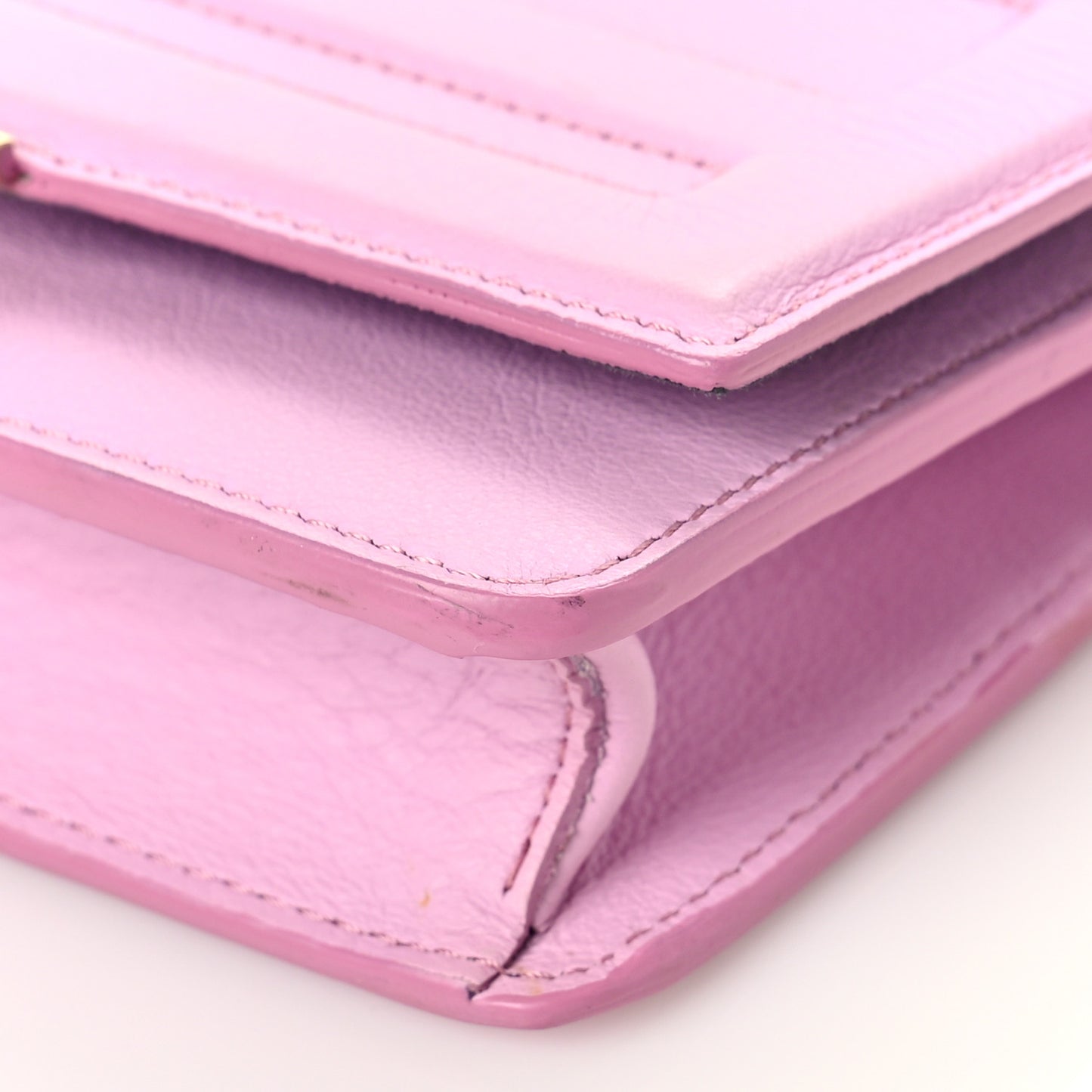 Vitello Flamingo Tube Wallet on Chain Lavanda