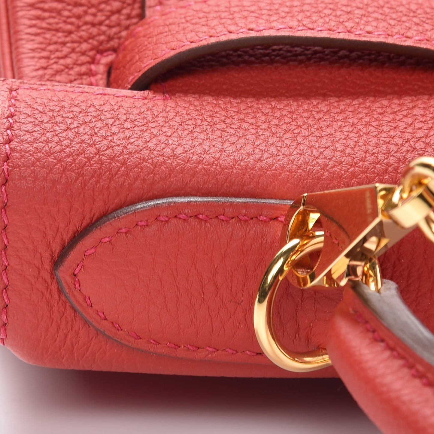 Togo Retourne Kelly 28 Geranium