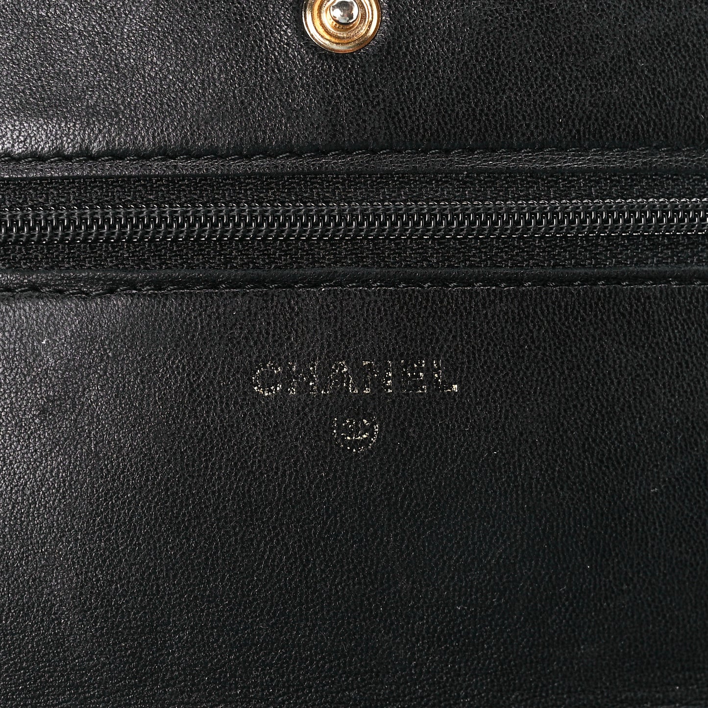 Lambskin Quilted Wallet On Chain WOC Black