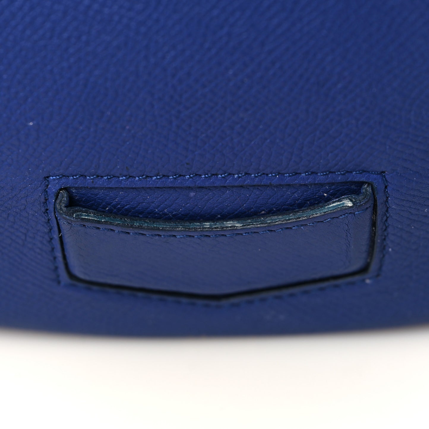 Grained Calfskin Medium Trotteur Indigo