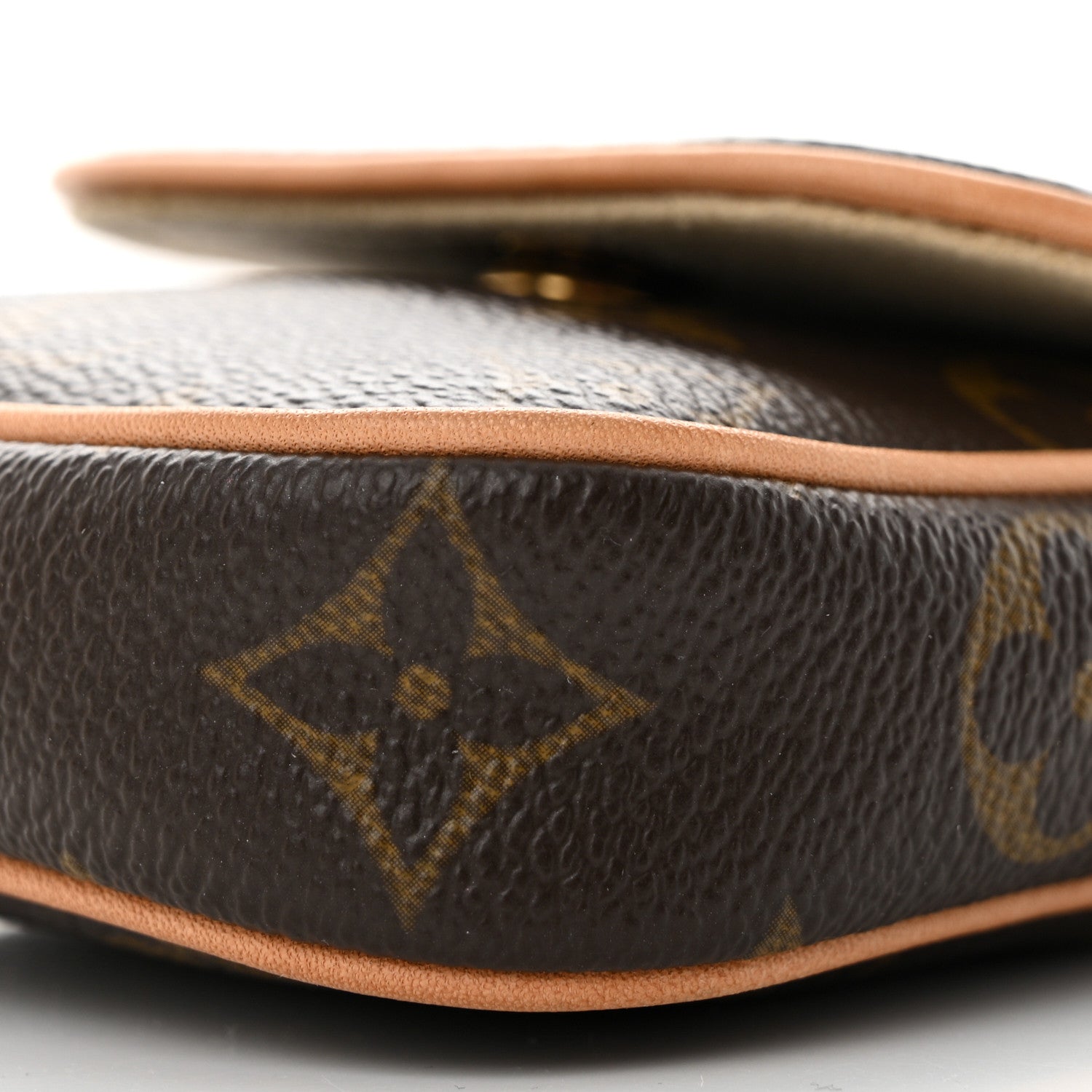 Louis Vuitton Monogram Pochette Cancun 9 of 9