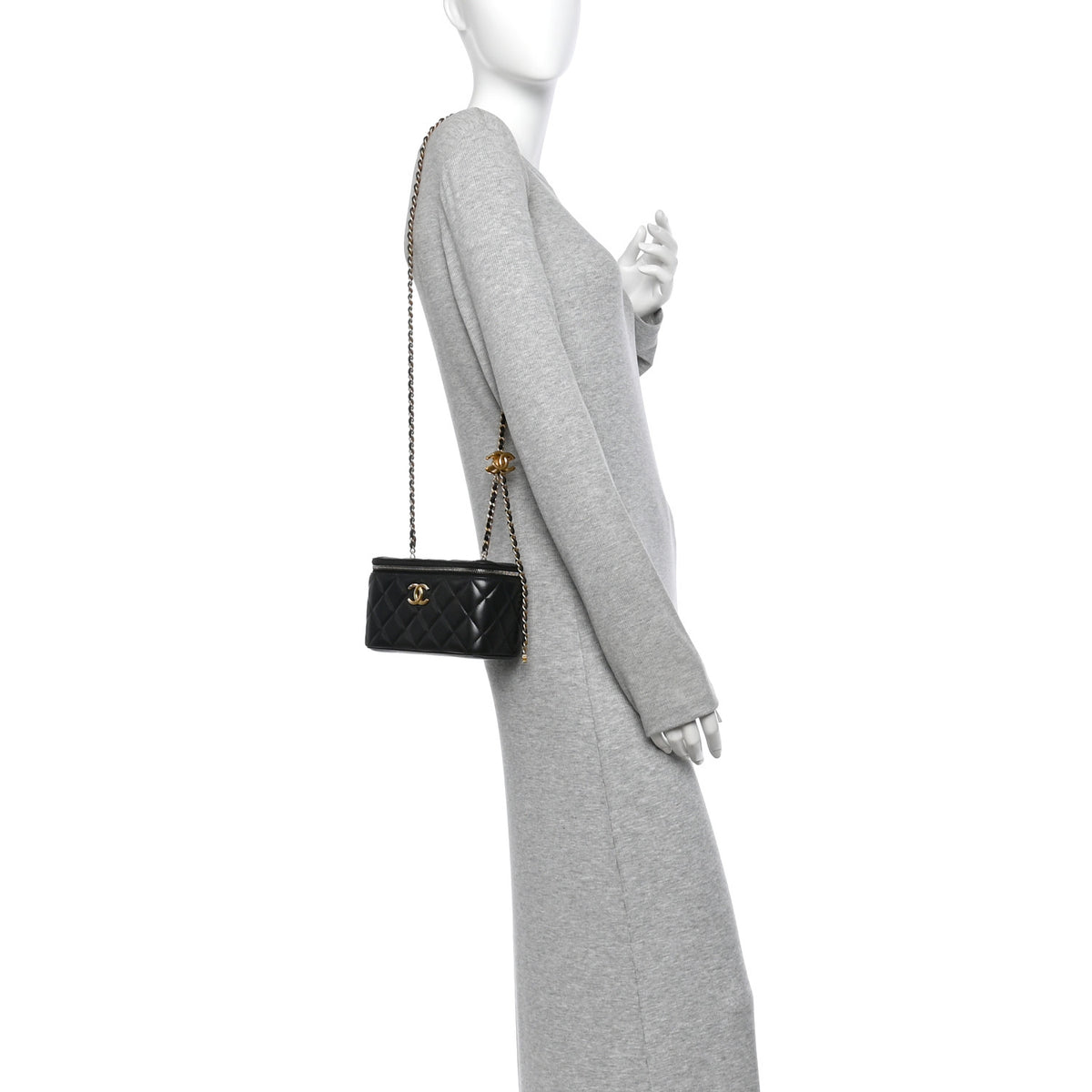 Lambskin Quilted Pearl Crush Small Vanity Case With Chain Black