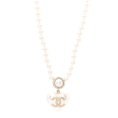 Chanel Pearl Crystal CC Heart Short Necklace Pearly White Gold 4 of 7