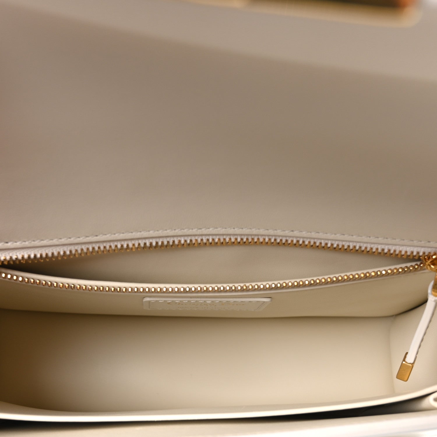 Christian Dior Box Calfskin 30 Montaigne Flap Bag Latte 5 of 9