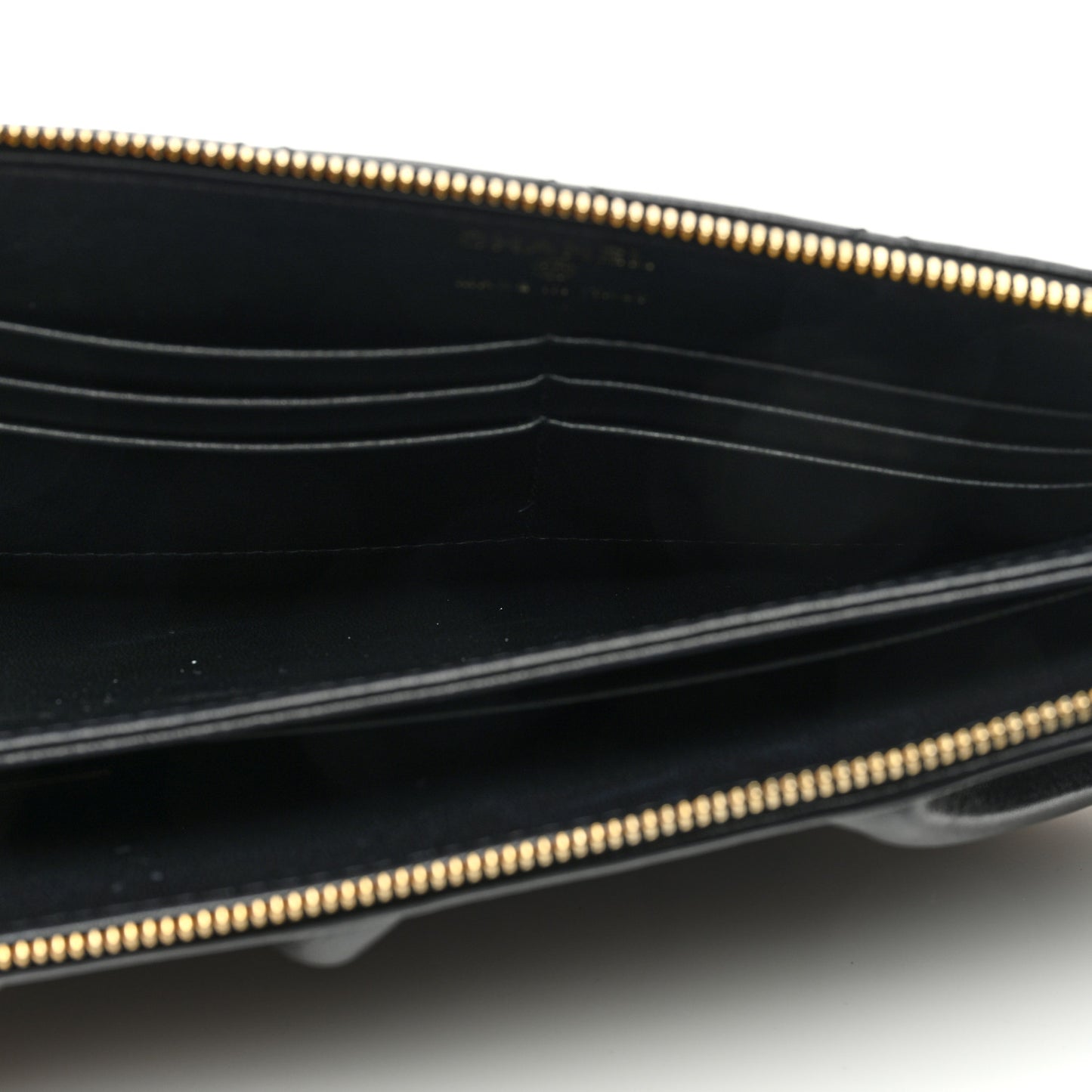 Lambskin Quilted Wave Clutch Black