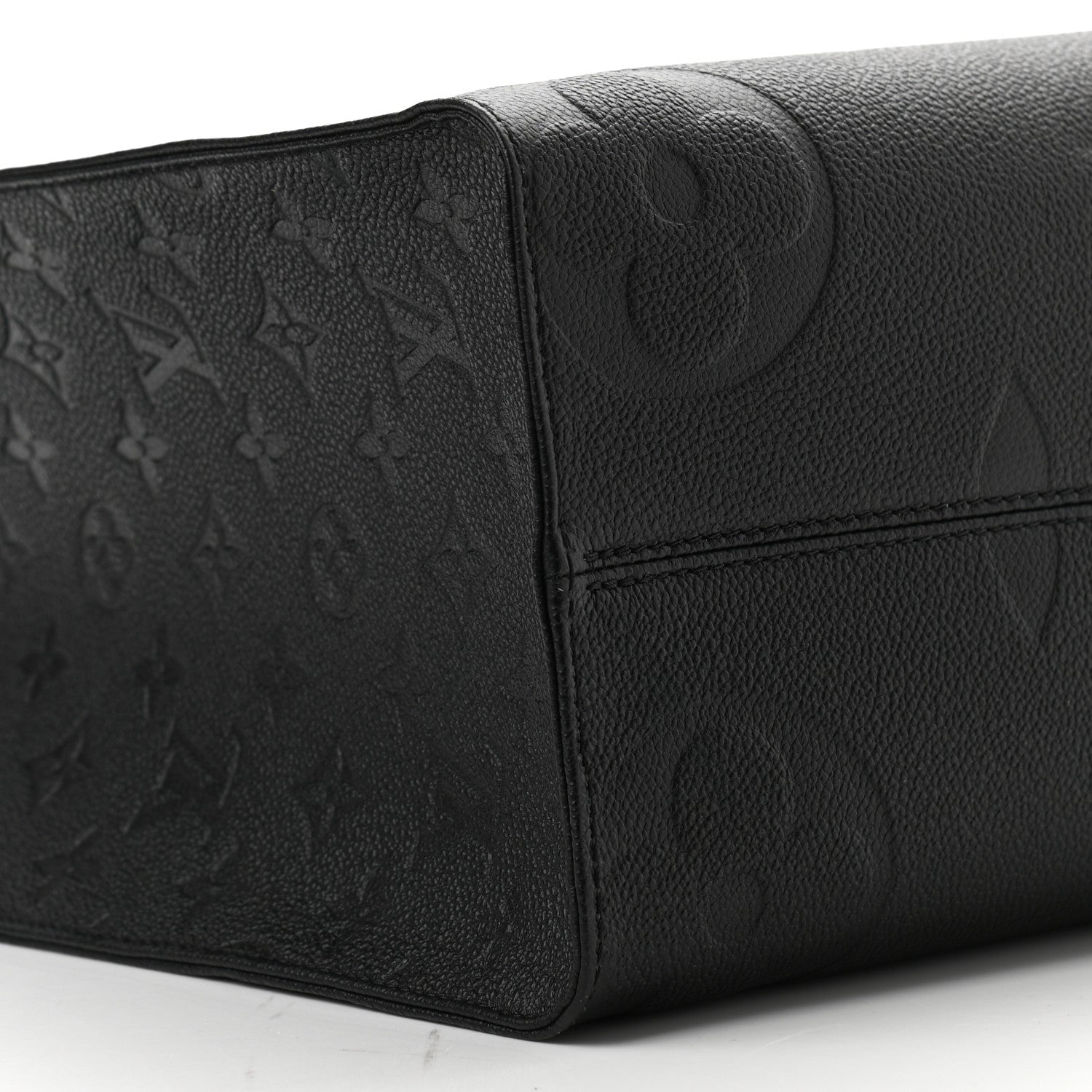 Louis Vuitton Empreinte Monogram Giant Onthego MM Black 8 of 10