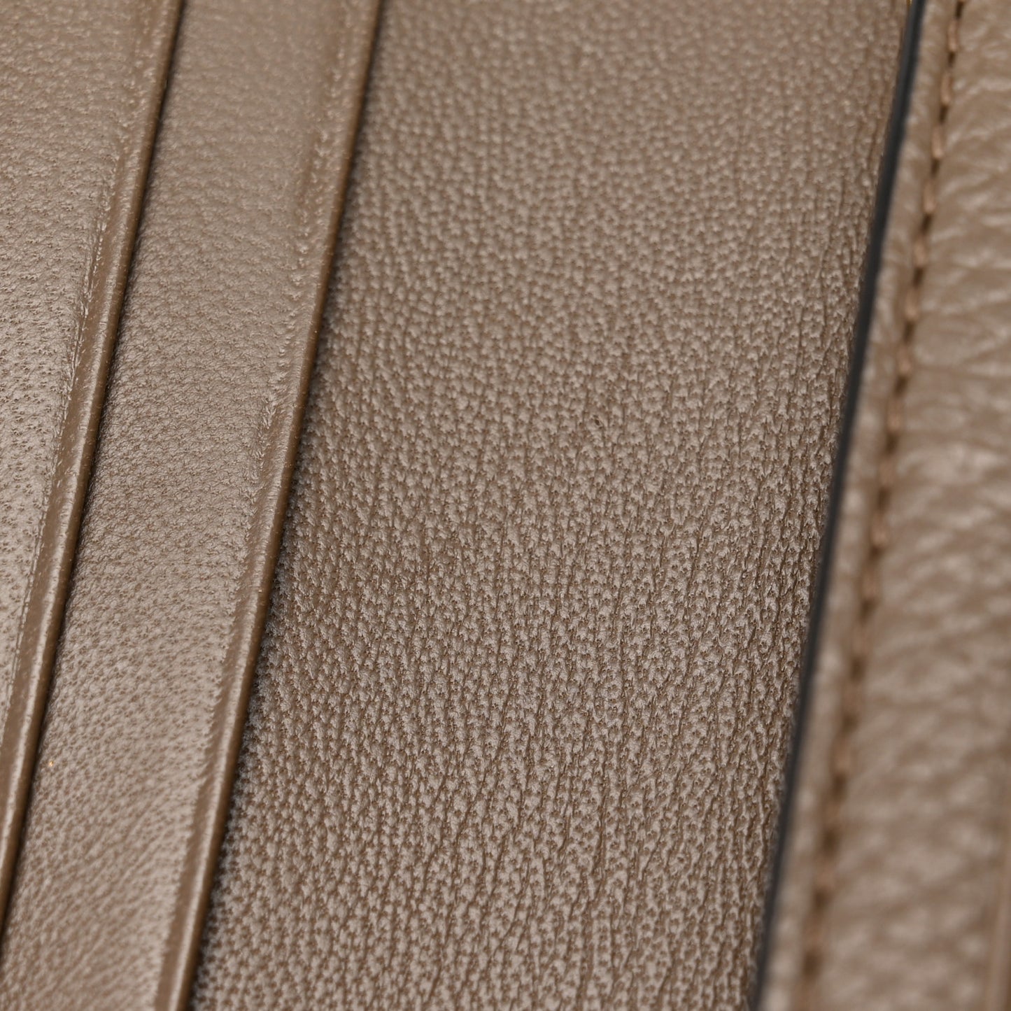 Small Classic Grain Continental Wallet Solid Grey