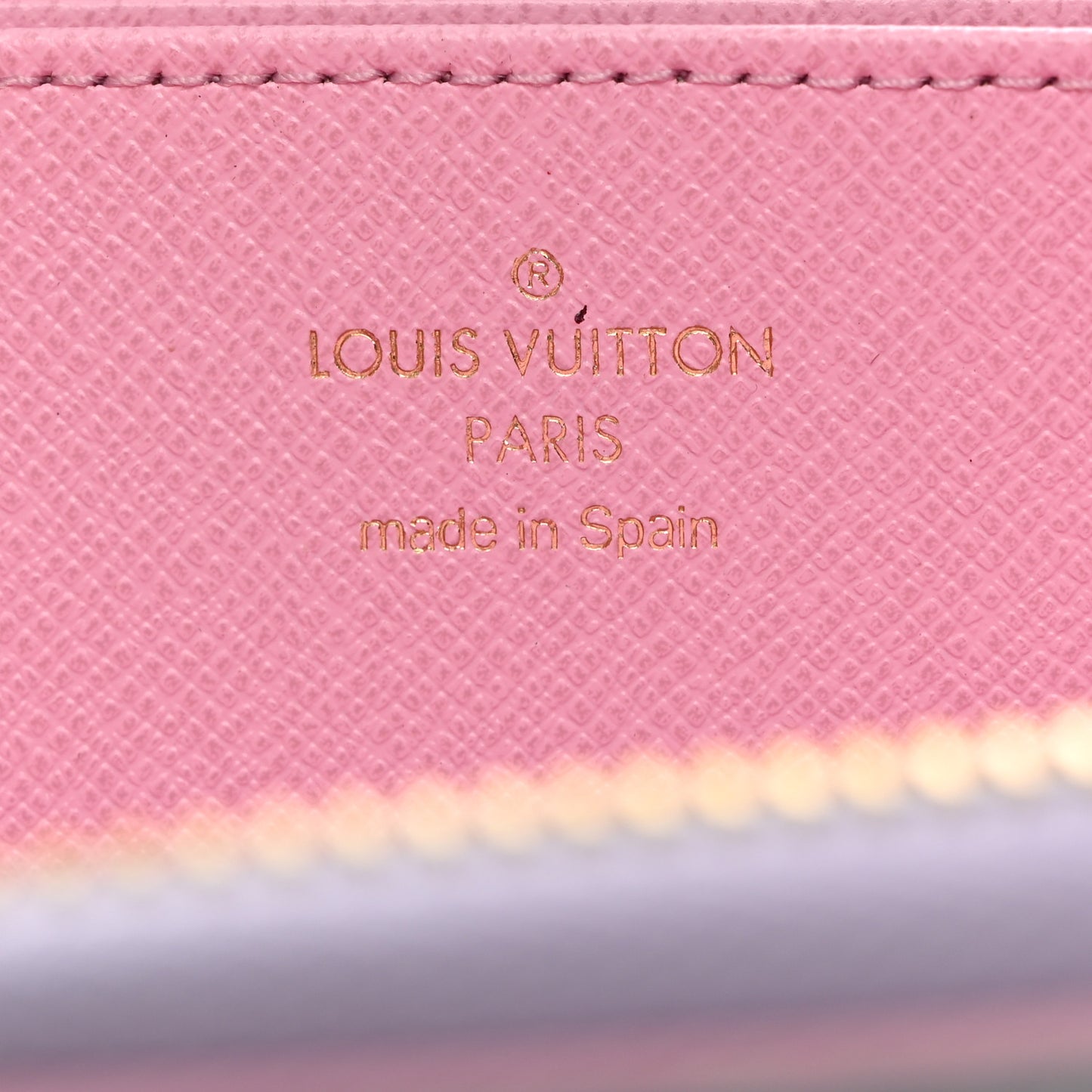 LOUIS VUITTON Monogram Giant Spring In The City Zippy Wallet Sunrise Pastel
