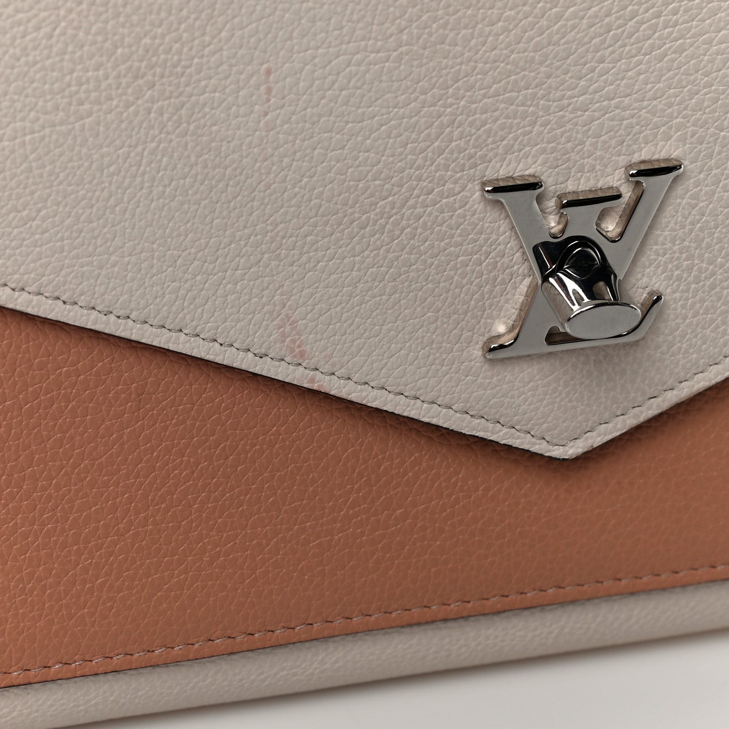 Louis Vuitton Soft Calfskin My Lockme Pochette Rose Silk Quartz 14 of 16
