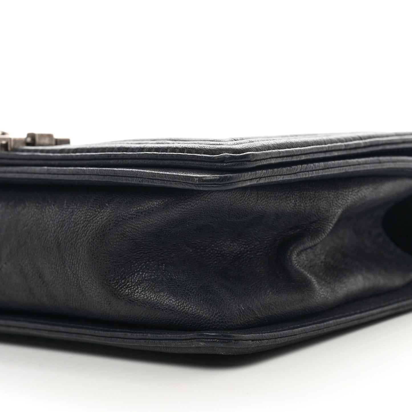 Crumpled Lambskin New Medium Studded Boy Flap Black