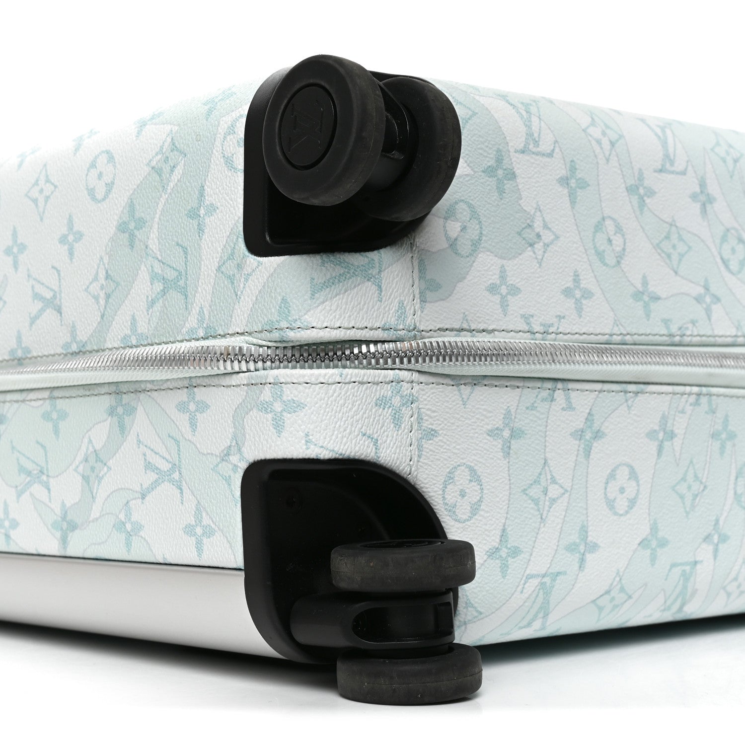 Louis Vuitton Monogram Aquagarden Horizon 55 Crystal Blue 8 of 9