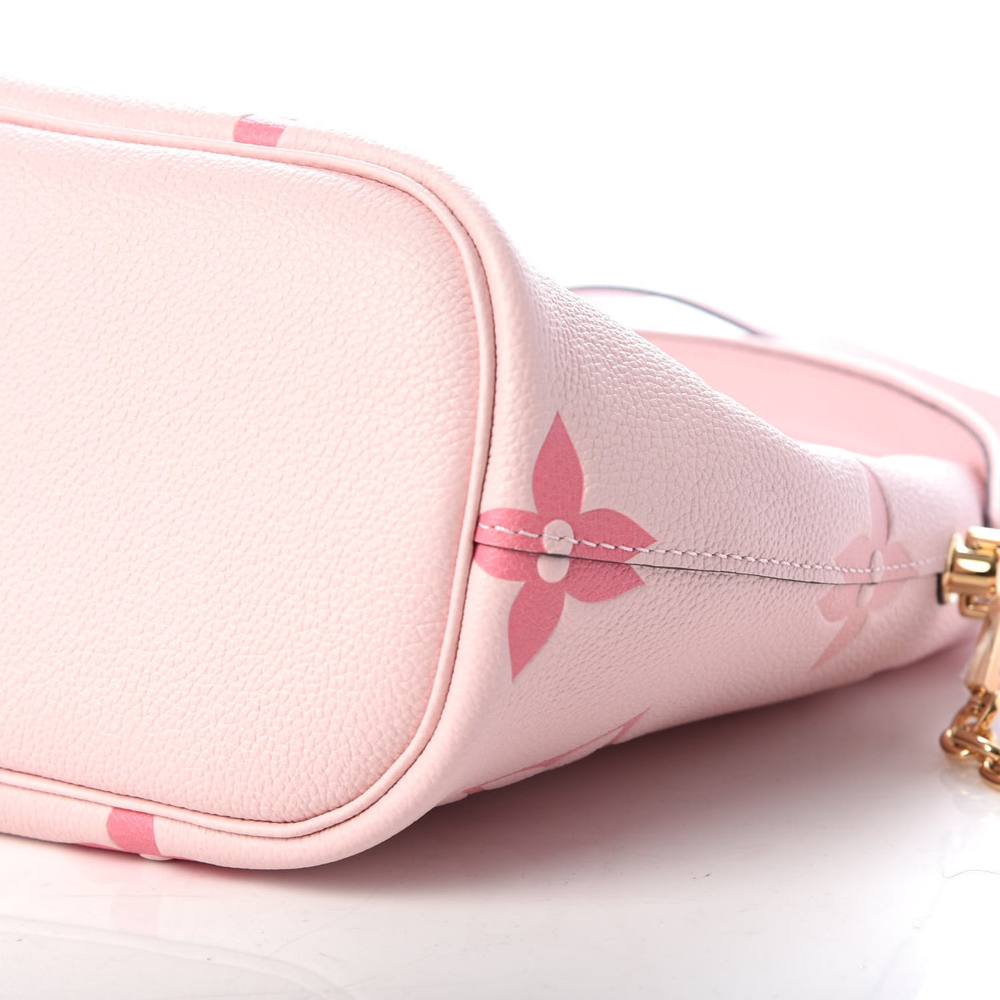 Empreinte Monogram Giant By The Pool Marshmallow Hobo PM Bouton De Rose