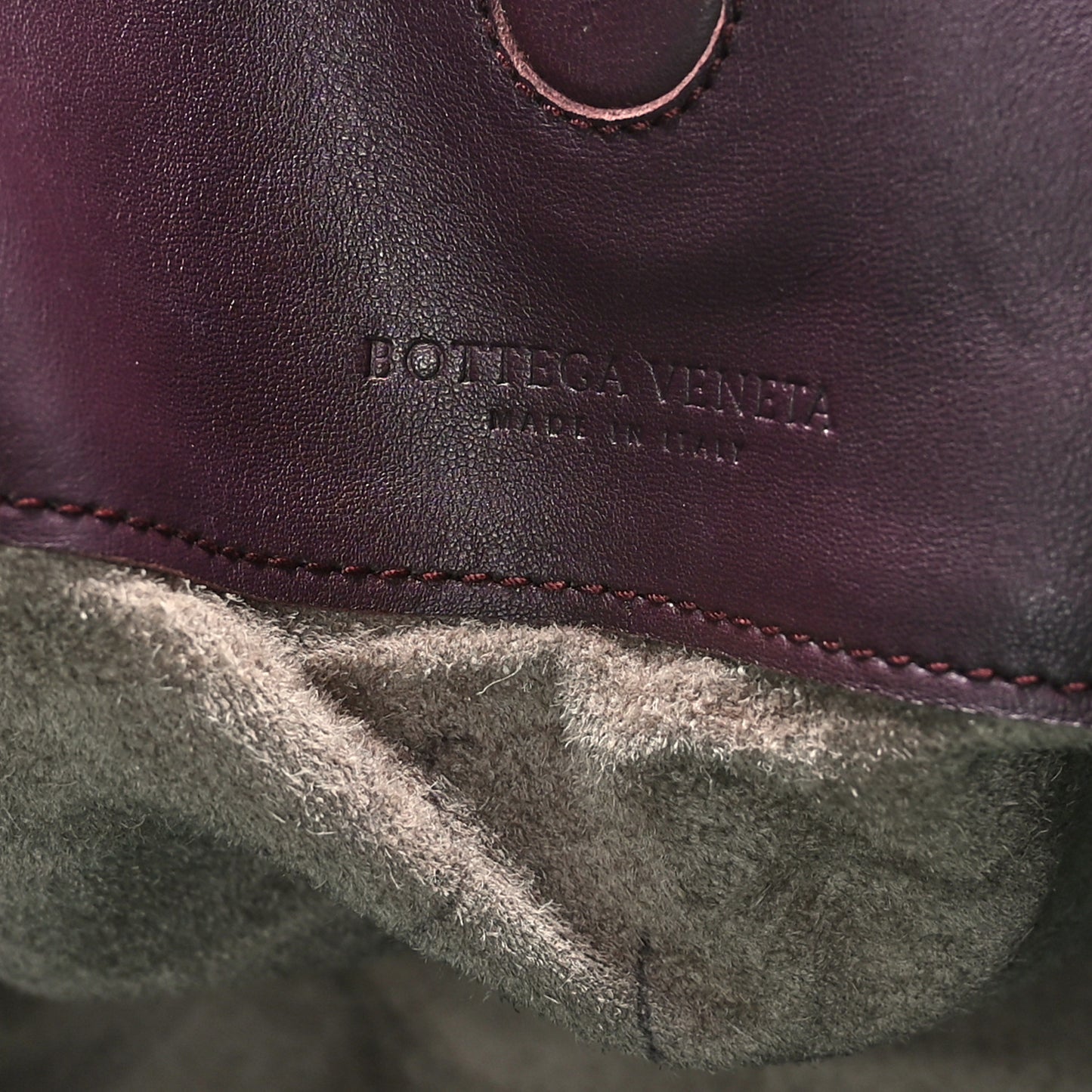 Nappa Intrecciato Large Campana Hobo Grape
