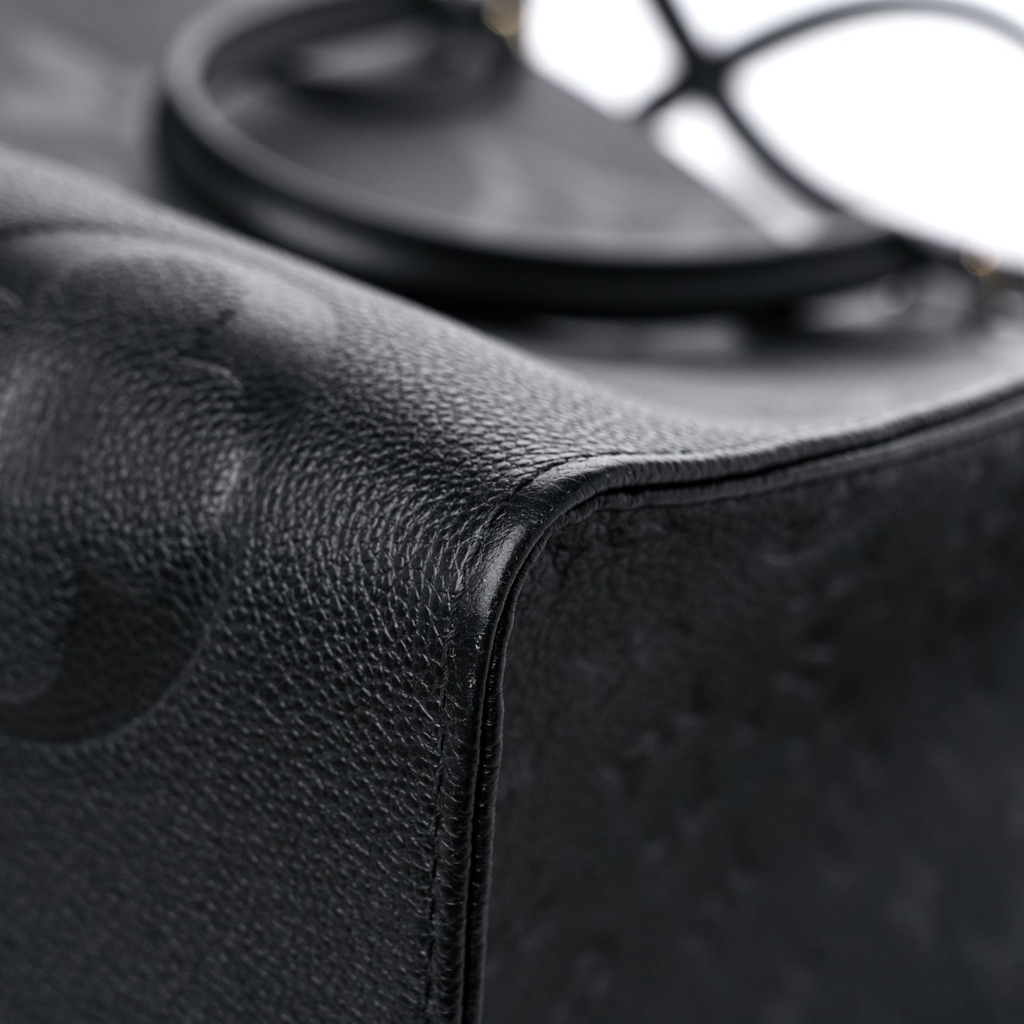 Empreinte Monogram Giant Onthego GM Black