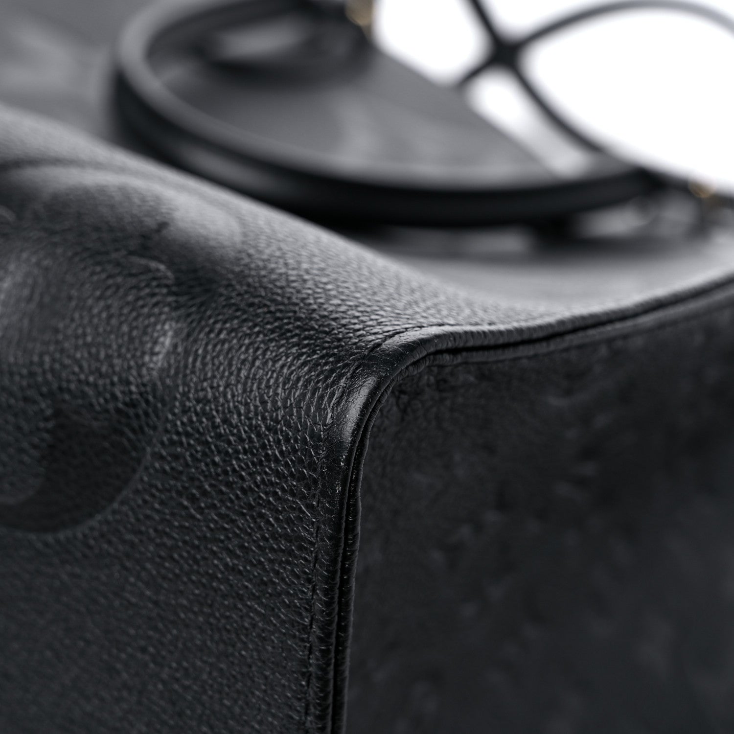 Louis Vuitton Empreinte Monogram Giant Onthego GM Black 10 of 11