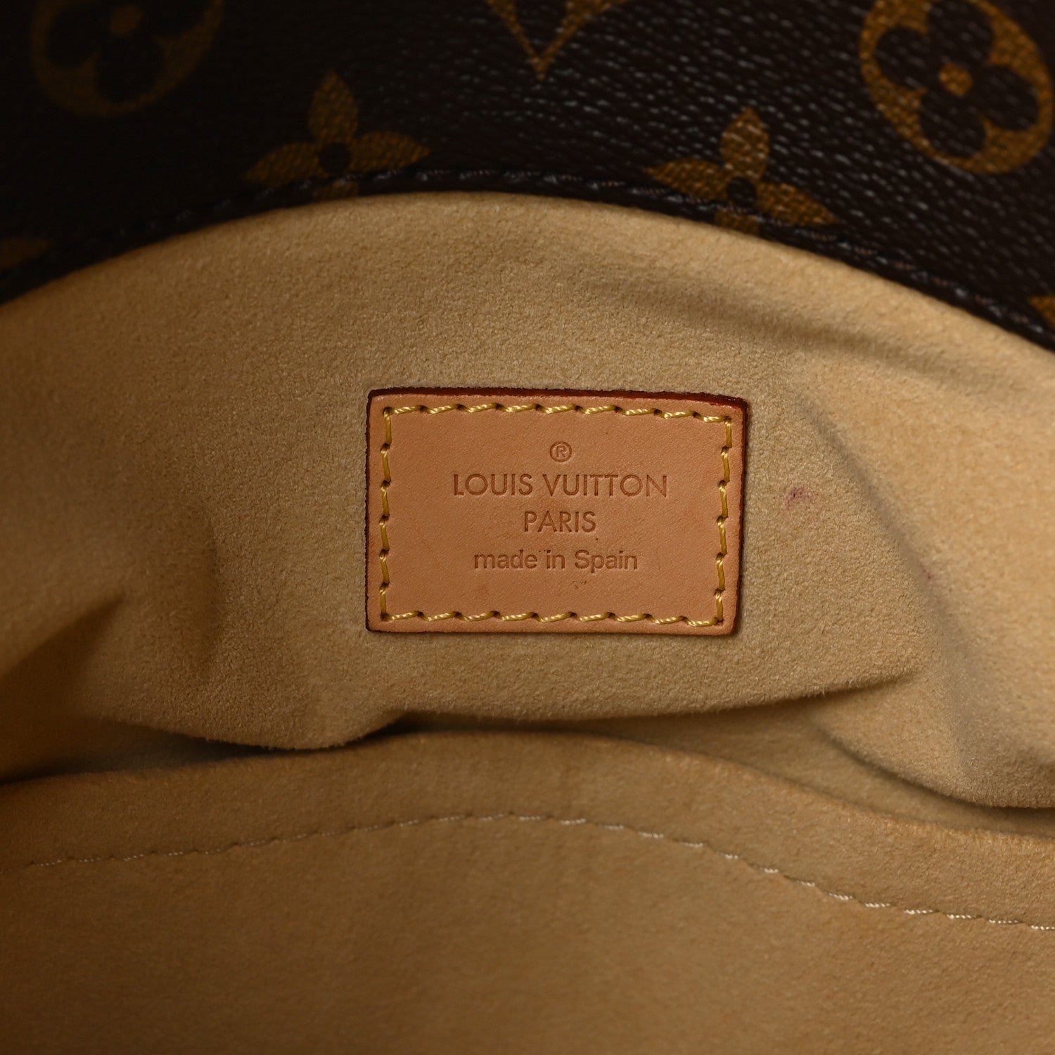 Louis Vuitton Monogram Artsy MM 6 of 9