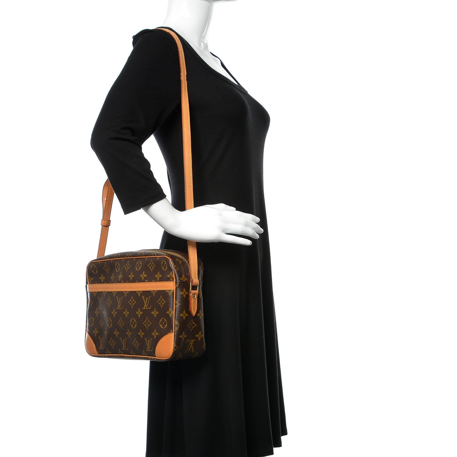 Louis Vuitton Monogram Trocadero 30 2 of 14