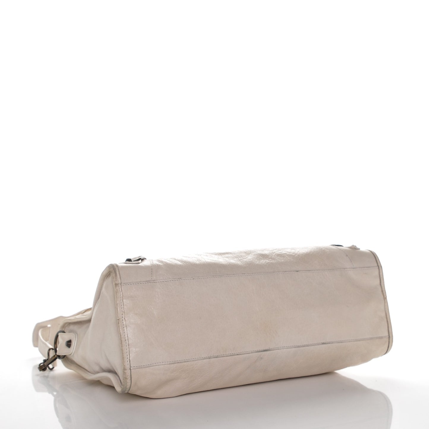 Chevre Classic Hardware City White