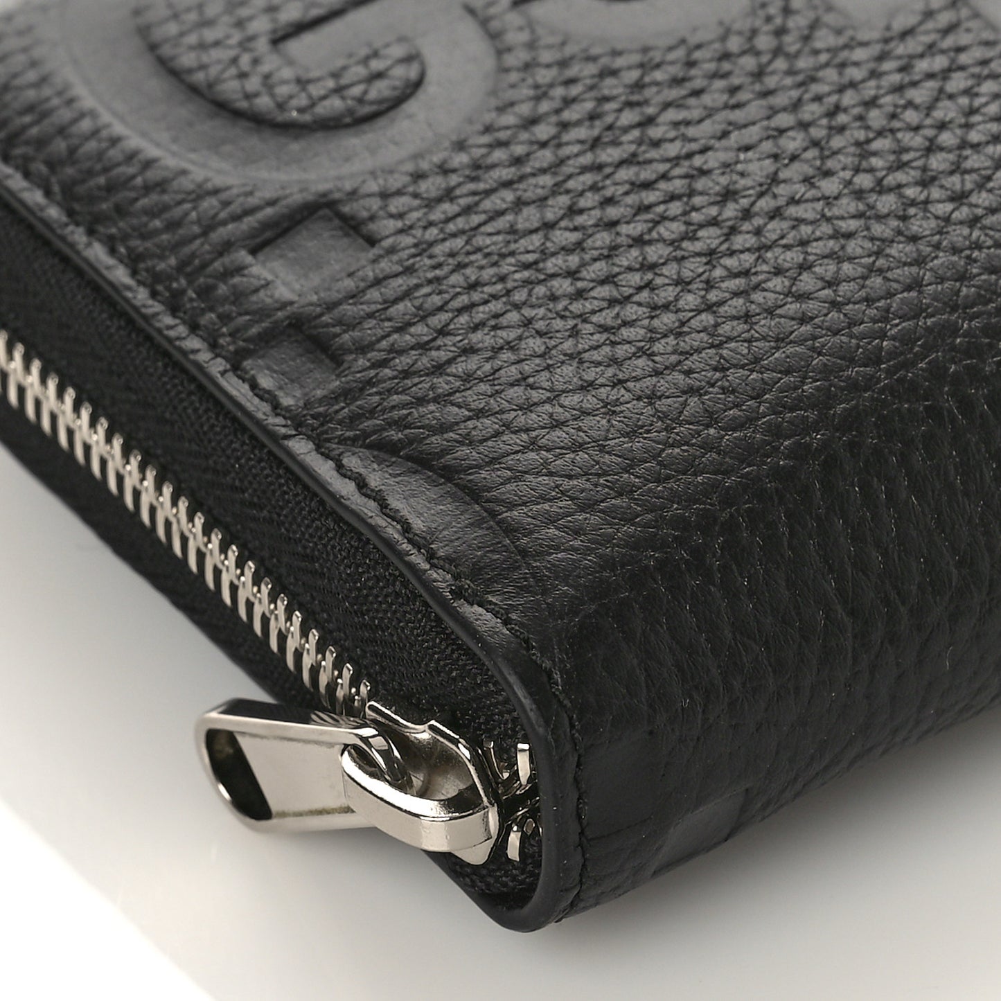 Piuma Calfskin Jumbo GG Embossed Zip Around Wallet Black