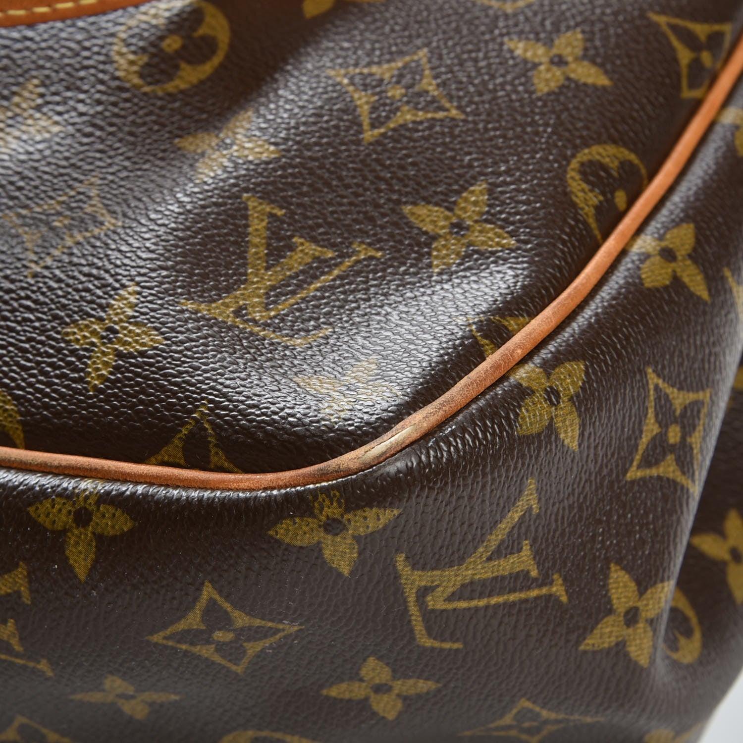 Louis Vuitton Monogram Batignolles Vertical 12 of 12