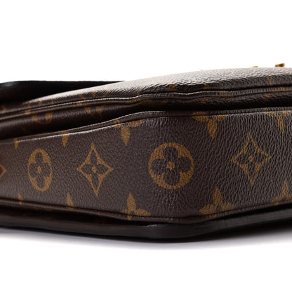 Louis Vuitton Monogram Pochette Metis 6 of 10