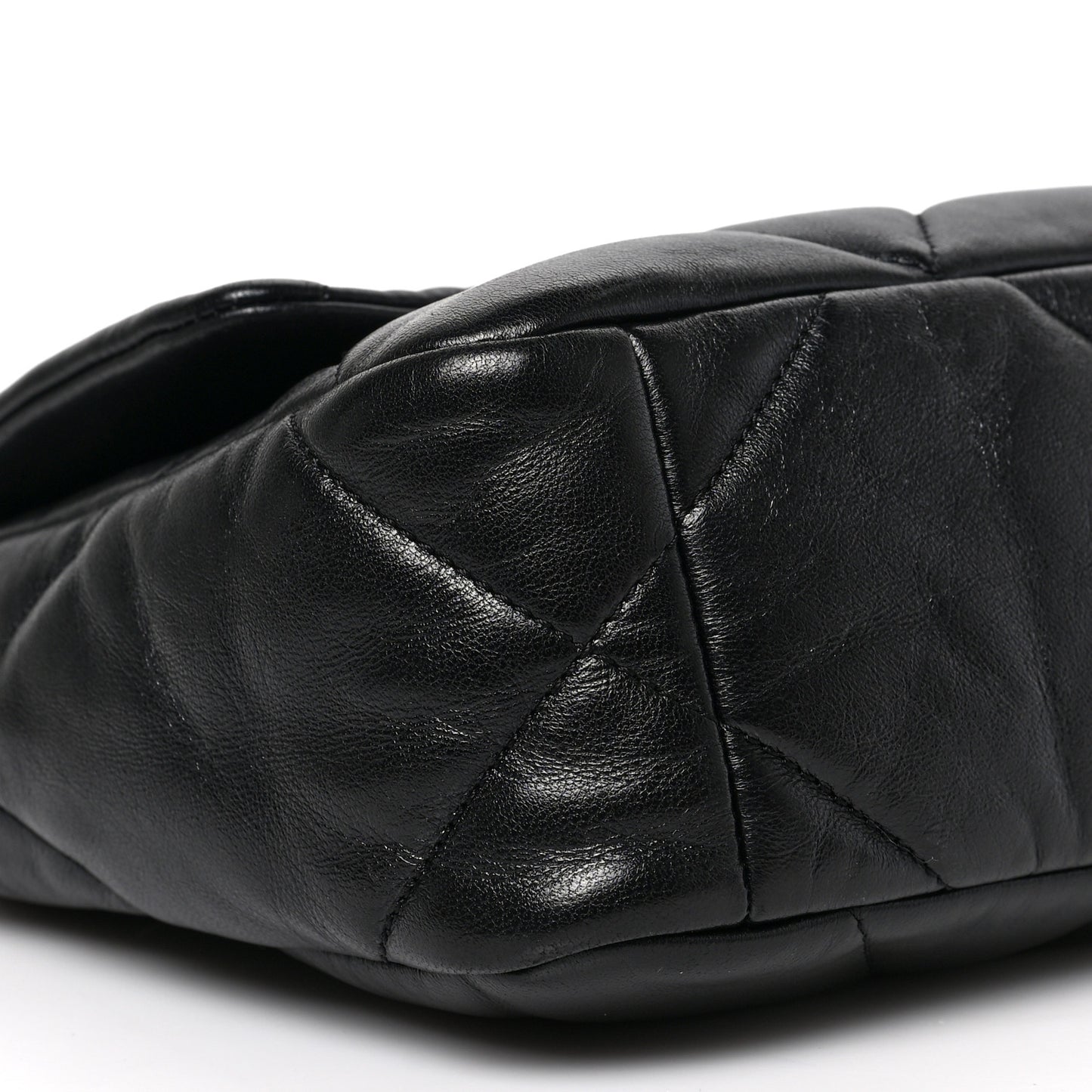 Lambskin Quilted Medium Chanel 19 Flap Black