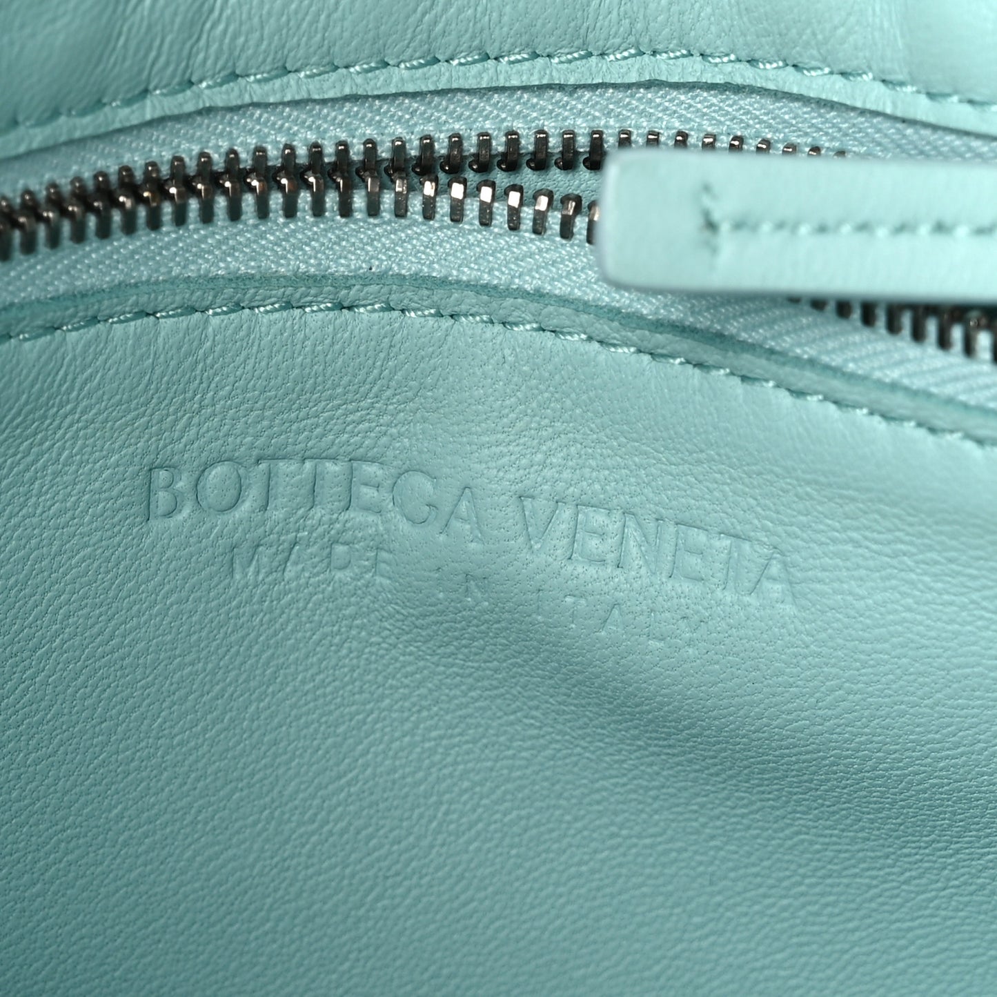 Lambskin Maxi Intrecciato Cassette Crossbody Bag Ice