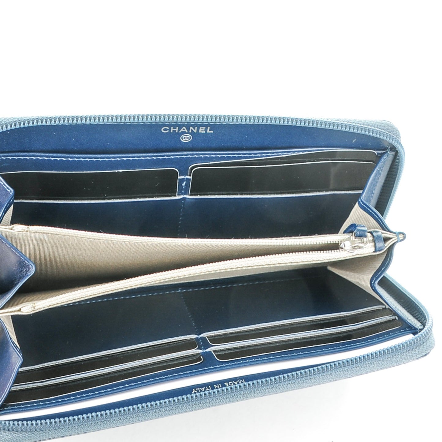 Caviar CC Timeless Large Zip Around Wallet Grey