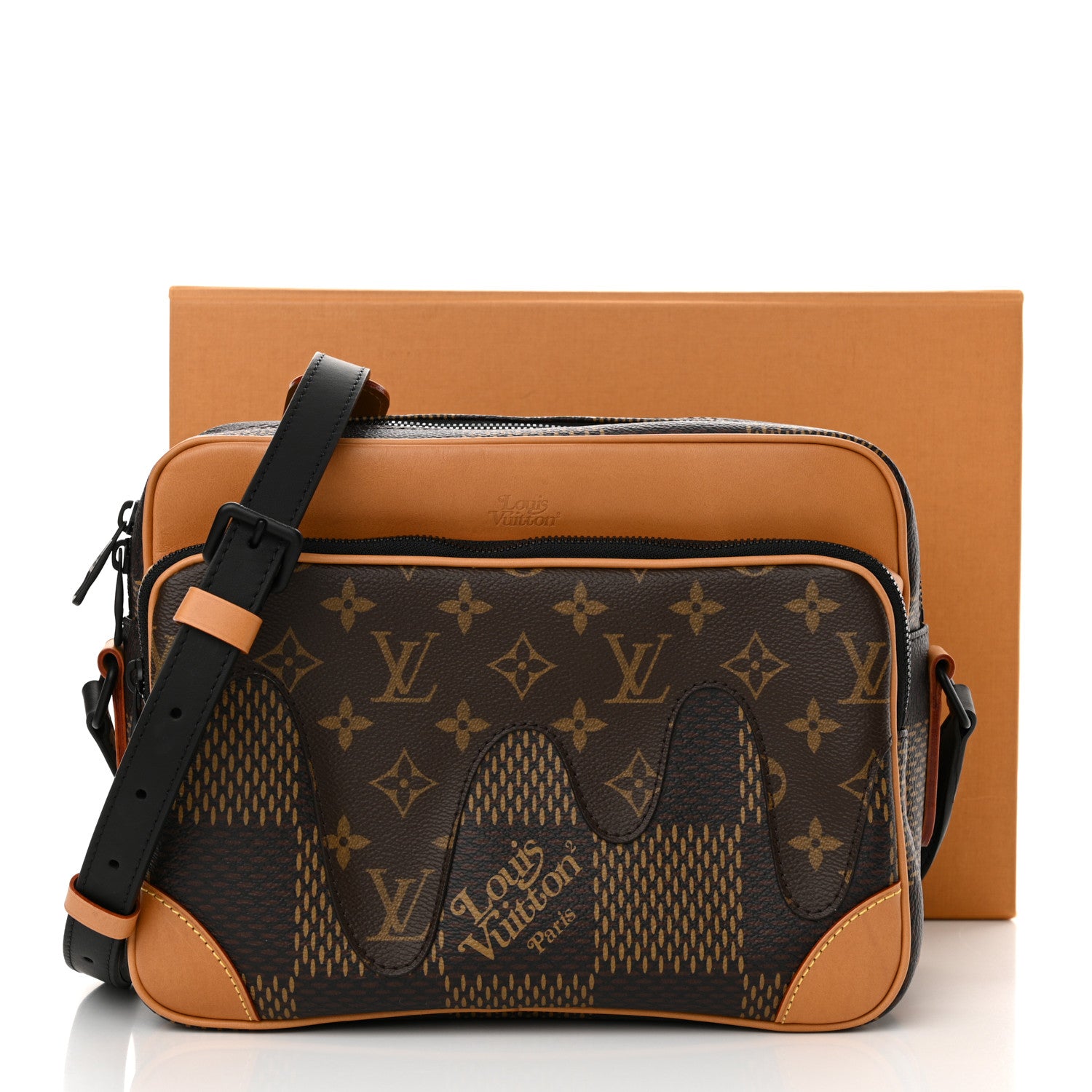ルイヴィトン Louis Vuitton nigo 激レア lv Louis Vuitton x NIGO Giant Damier Ebene Monogram Nil Messenger