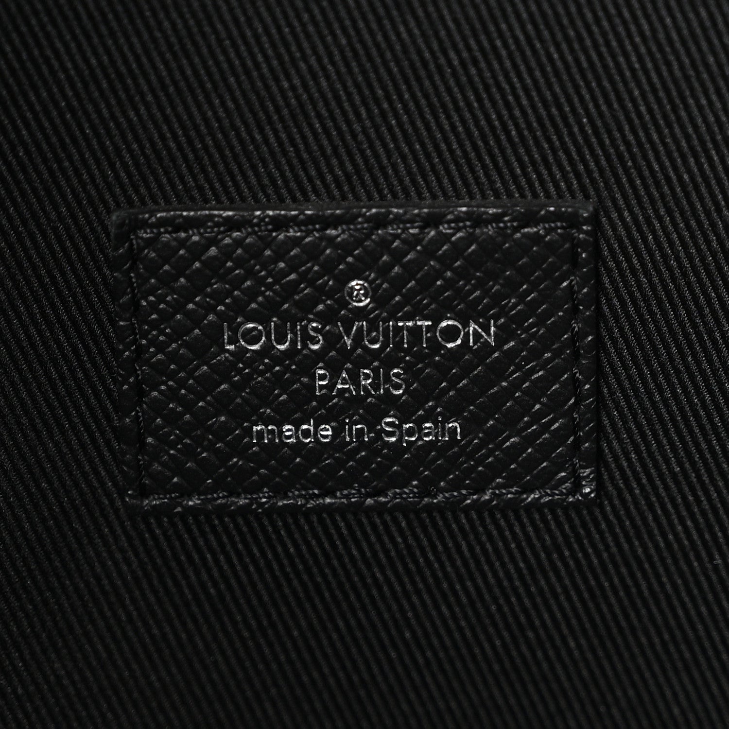 Louis Vuitton Monogram Eclipse Taigaramma Weekend Tote NM 6 of 9