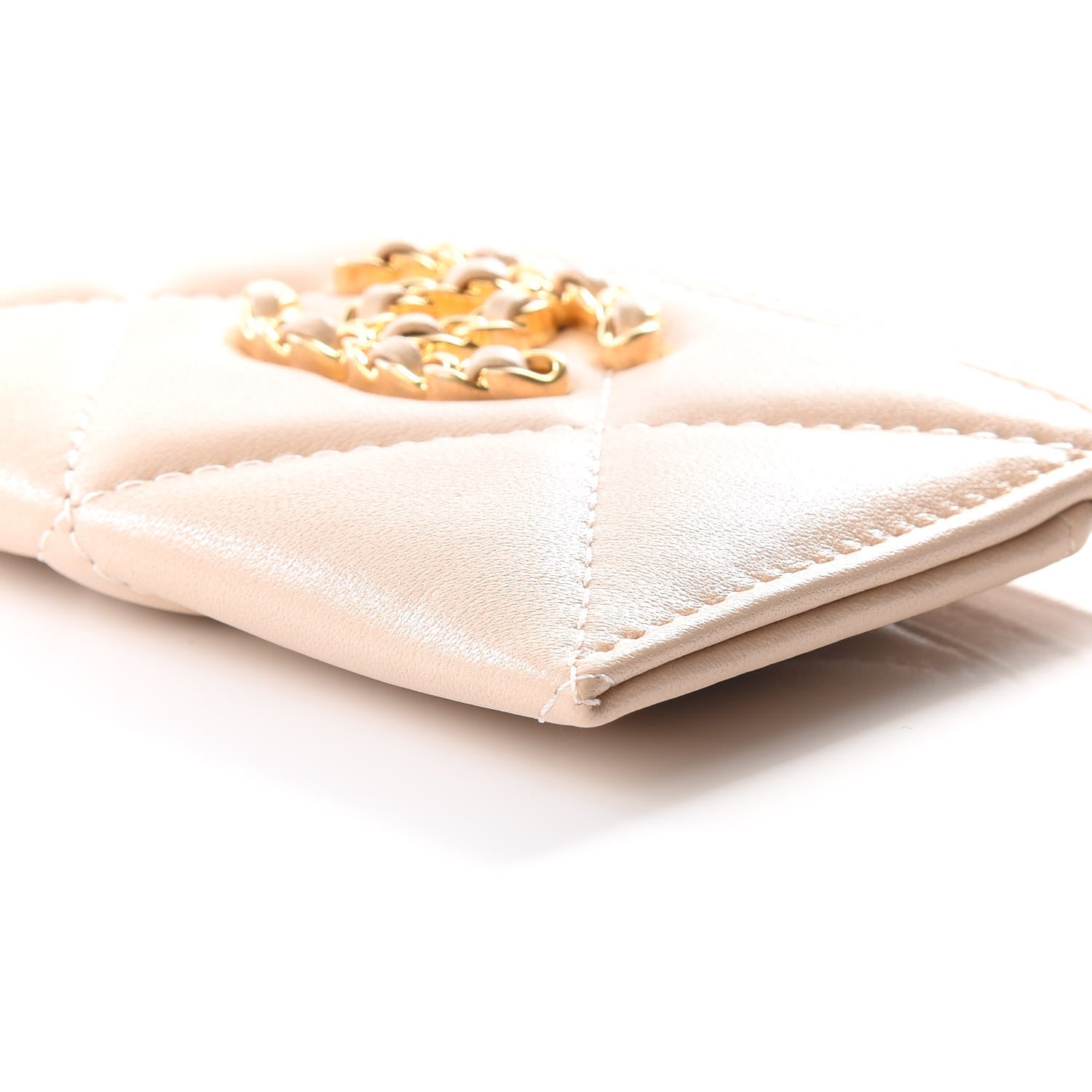 Chanel Shiny Goatskin Quilted Chanel 19 Card Holder Beige 6 of 11
