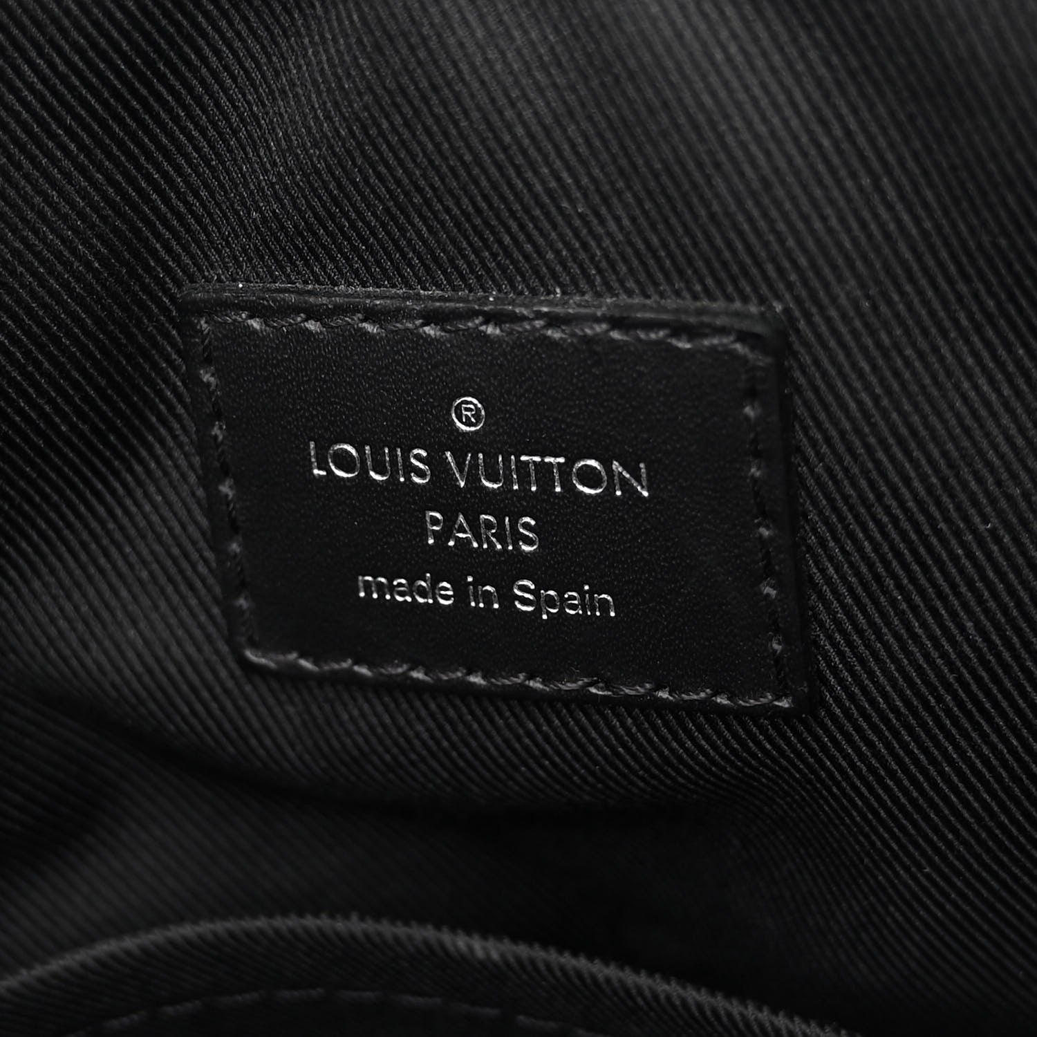 Louis Vuitton Monogram Eclipse District MM 6 of 9