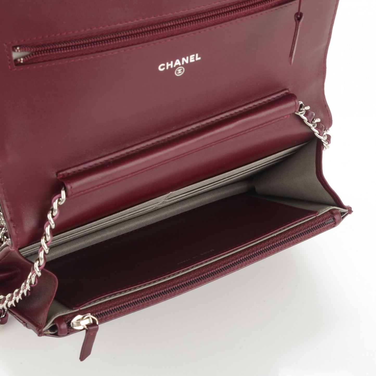 Patent Quilted Brilliant Wallet On Chain WOC Burgundy