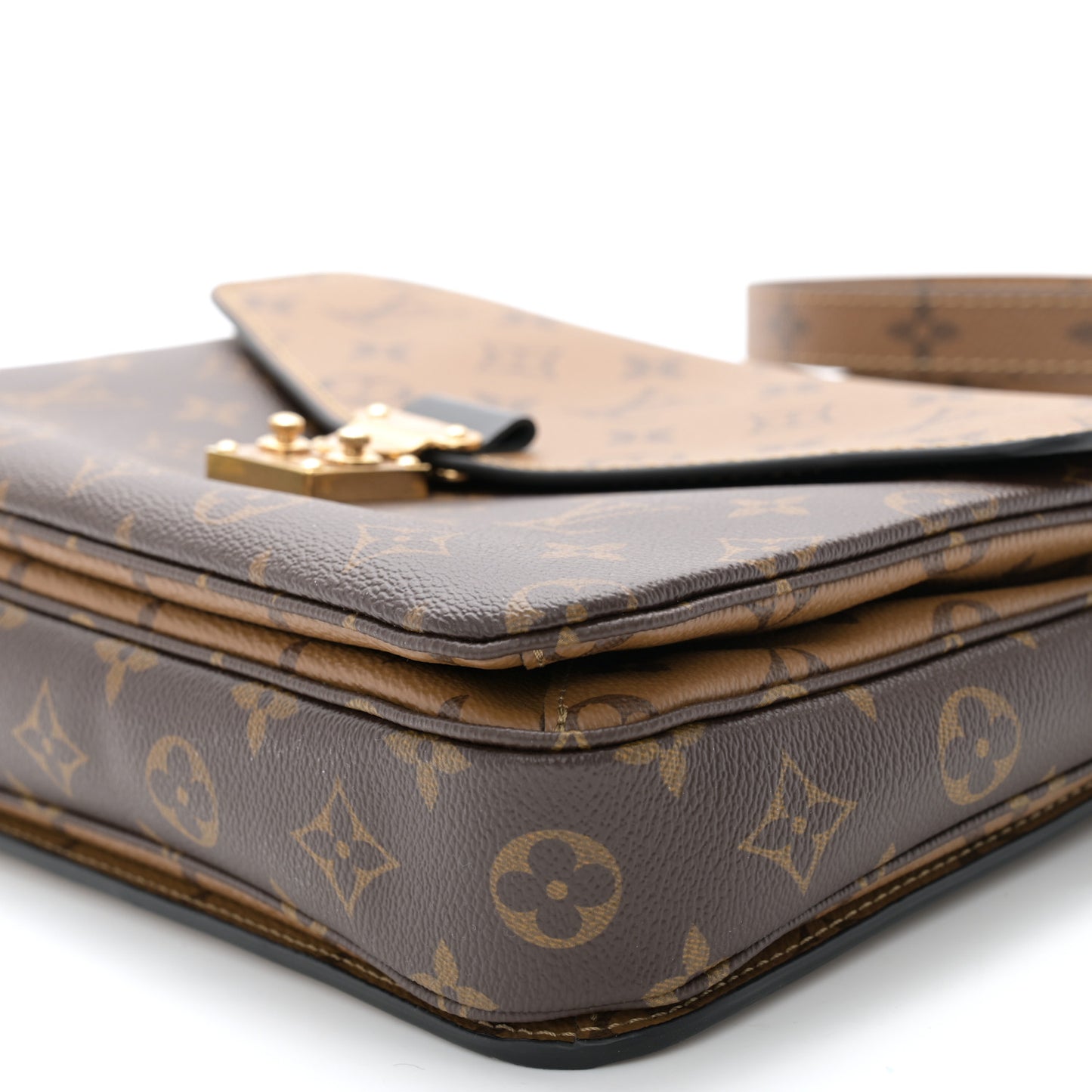 Reverse Monogram Pochette Metis