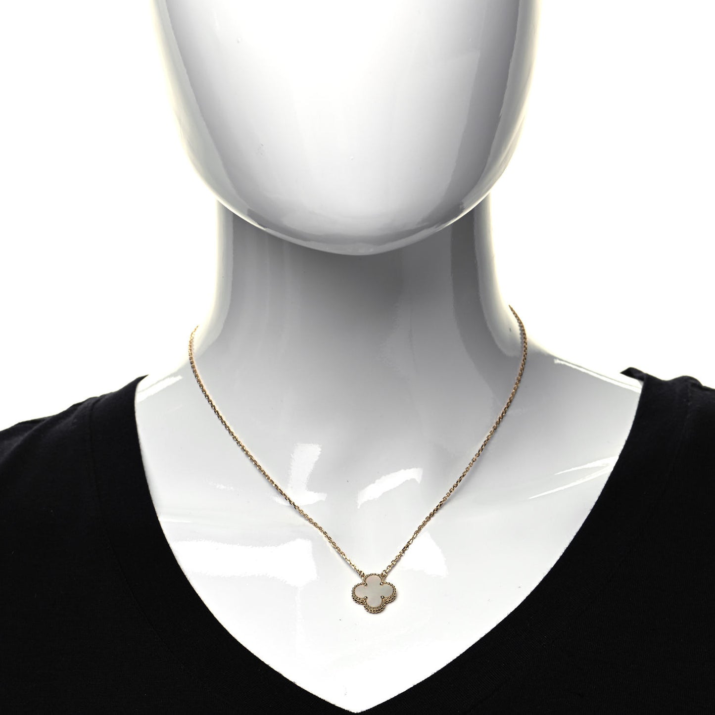 18K Yellow Gold Mother of Pearl Vintage Alhambra Pendant Necklace