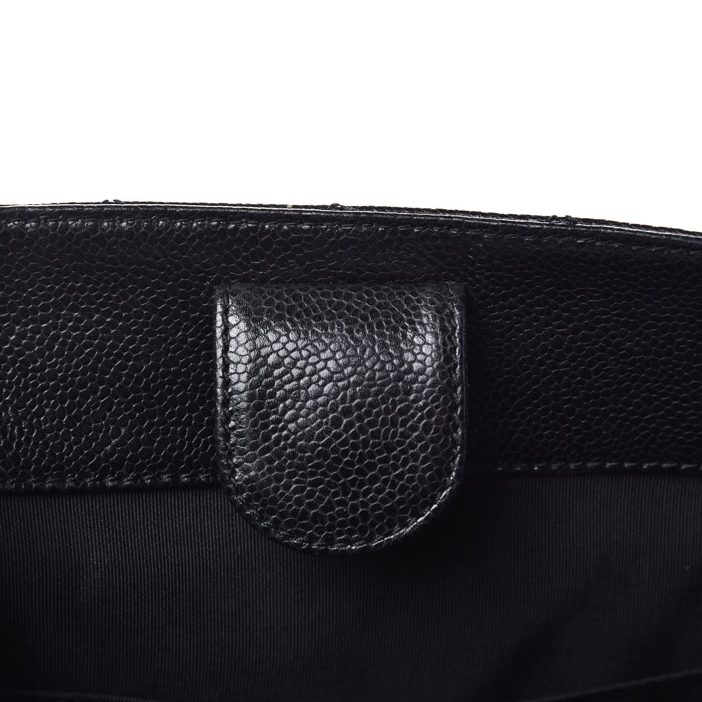 Caviar Quilted Petit Shopping Tote PST Black